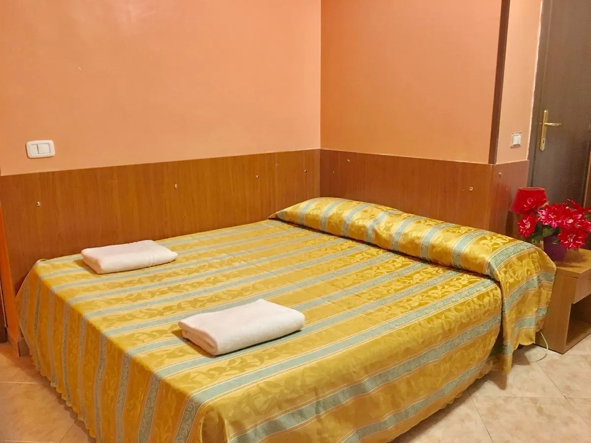 Roma Guest House 0*, Rome Italy
